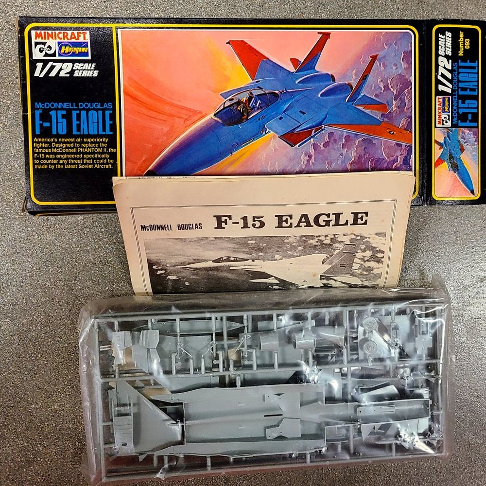 Minicraft Hasegawa - F-15 Eagle Jet - Model Kit
